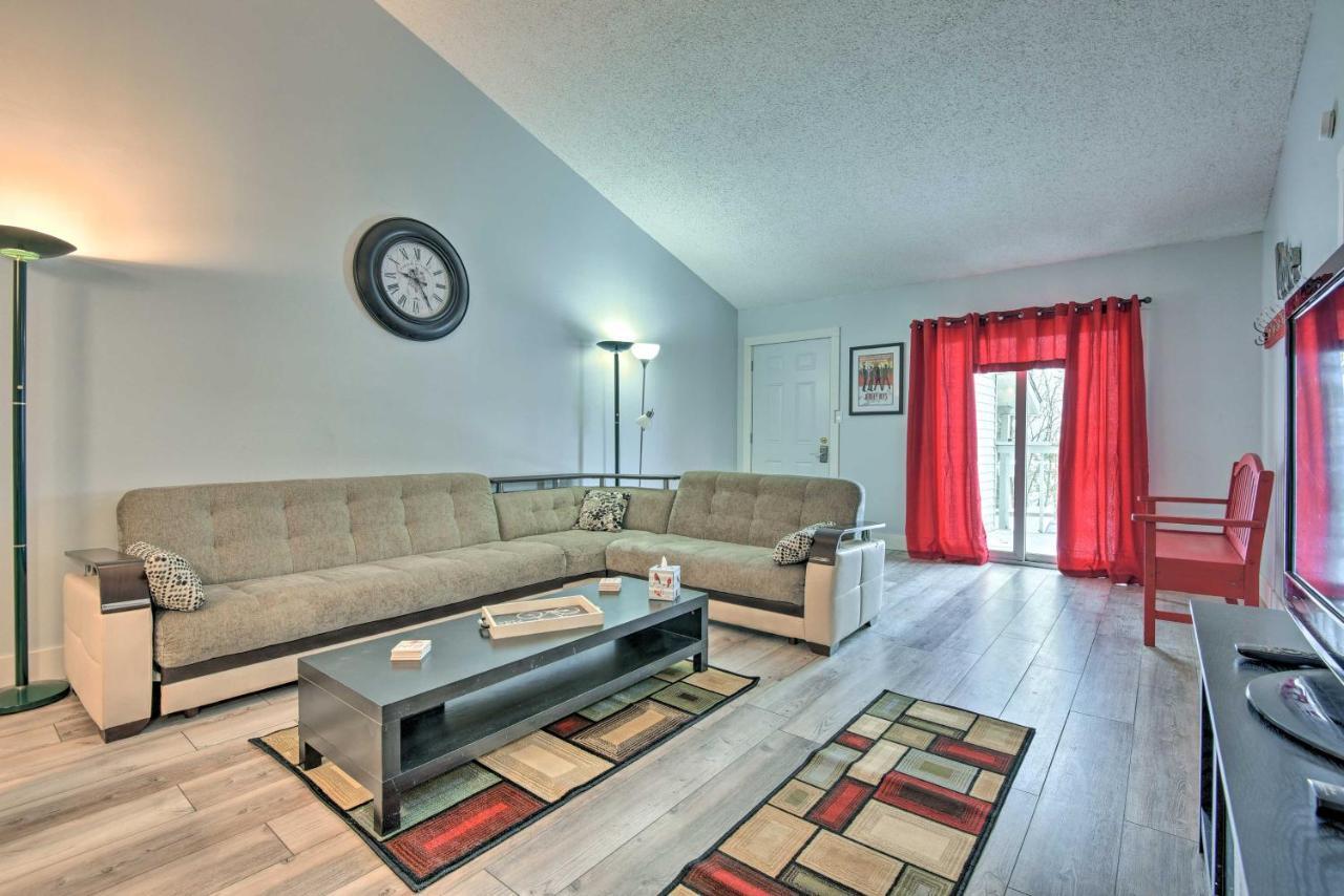 Mount Pocono Condo With Balcony, Near Mt Airy Casino Extérieur photo